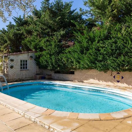 ארל Mas Provencal De 120M2 En Camargue, Avec Piscine Et Parking Inclus, Ideal Pour Des Vacances מראה חיצוני תמונה