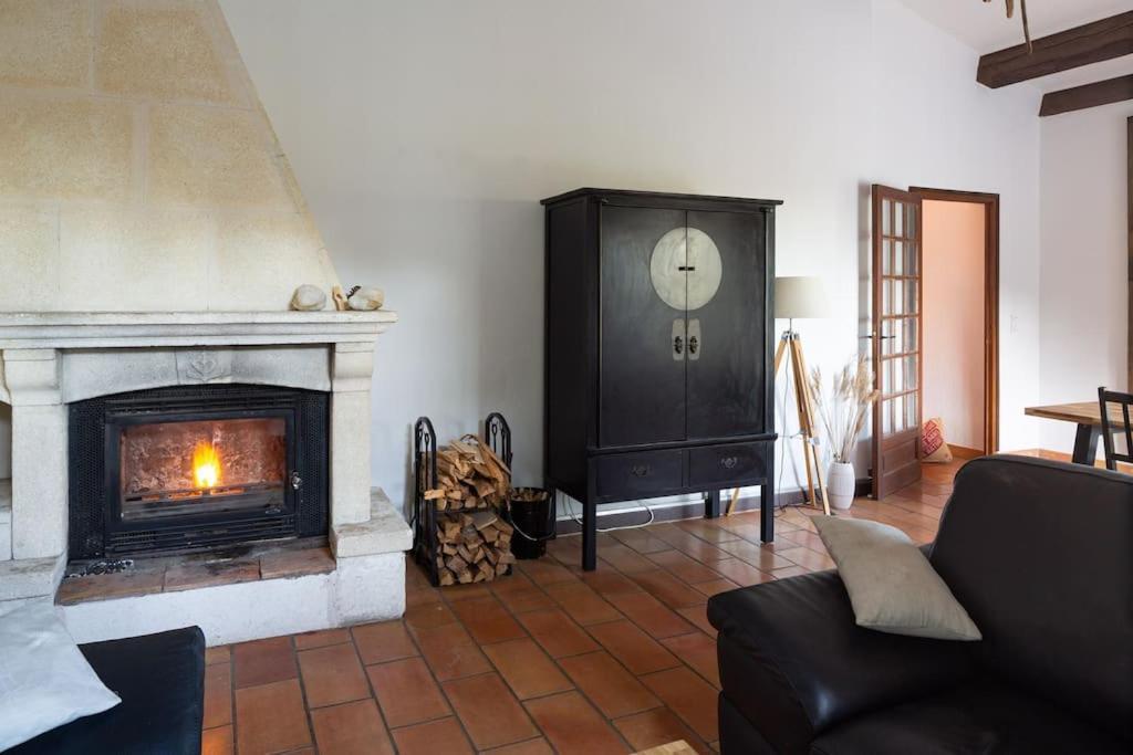 ארל Mas Provencal De 120M2 En Camargue, Avec Piscine Et Parking Inclus, Ideal Pour Des Vacances מראה חיצוני תמונה