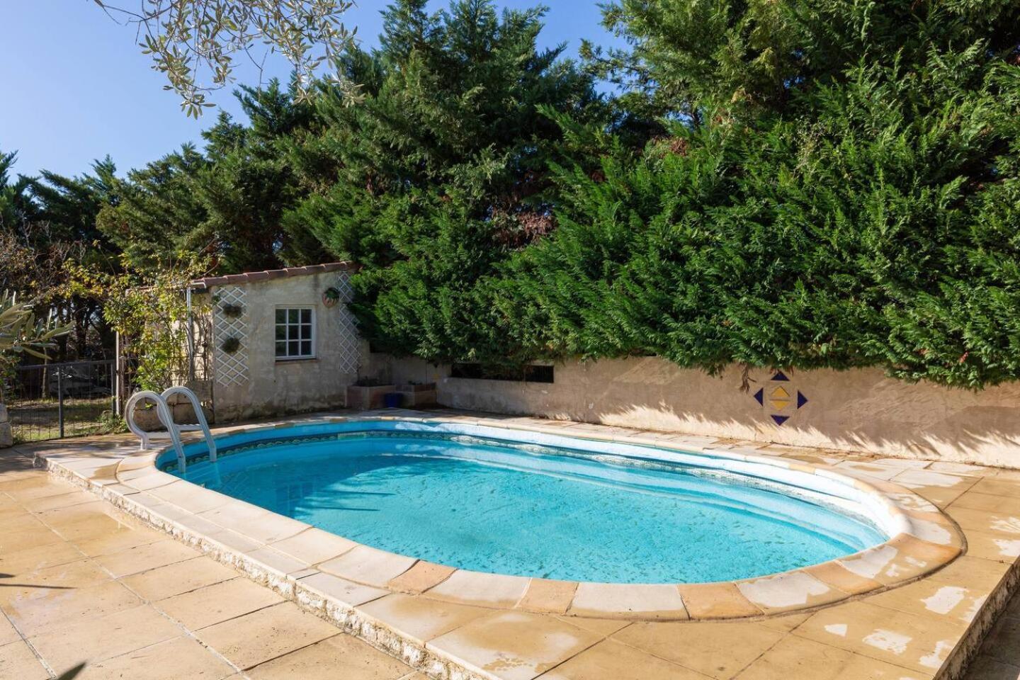 ארל Mas Provencal De 120M2 En Camargue, Avec Piscine Et Parking Inclus, Ideal Pour Des Vacances מראה חיצוני תמונה