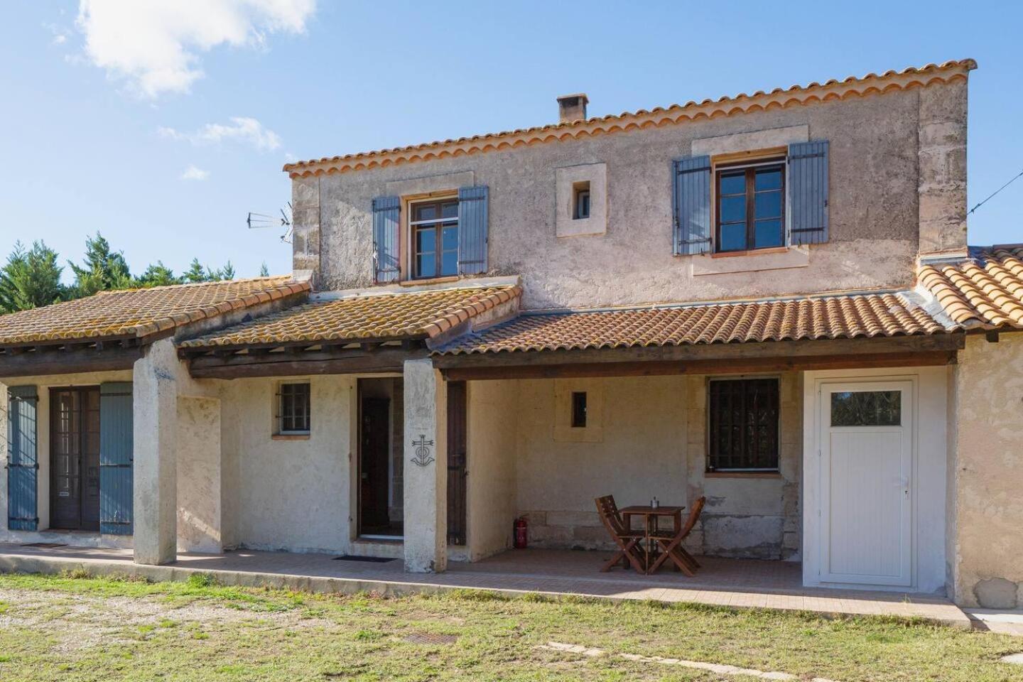 ארל Mas Provencal De 120M2 En Camargue, Avec Piscine Et Parking Inclus, Ideal Pour Des Vacances מראה חיצוני תמונה